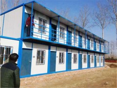 武漢住人集裝箱房屋20出租 1天進場 項目經理滿意